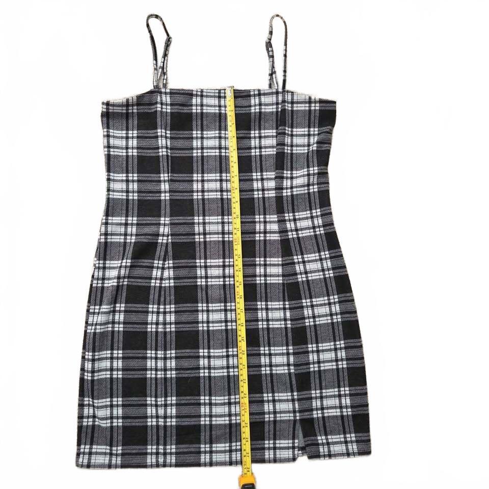 Mini-robe à carreaux noire et blanche Forever 21, taille XL