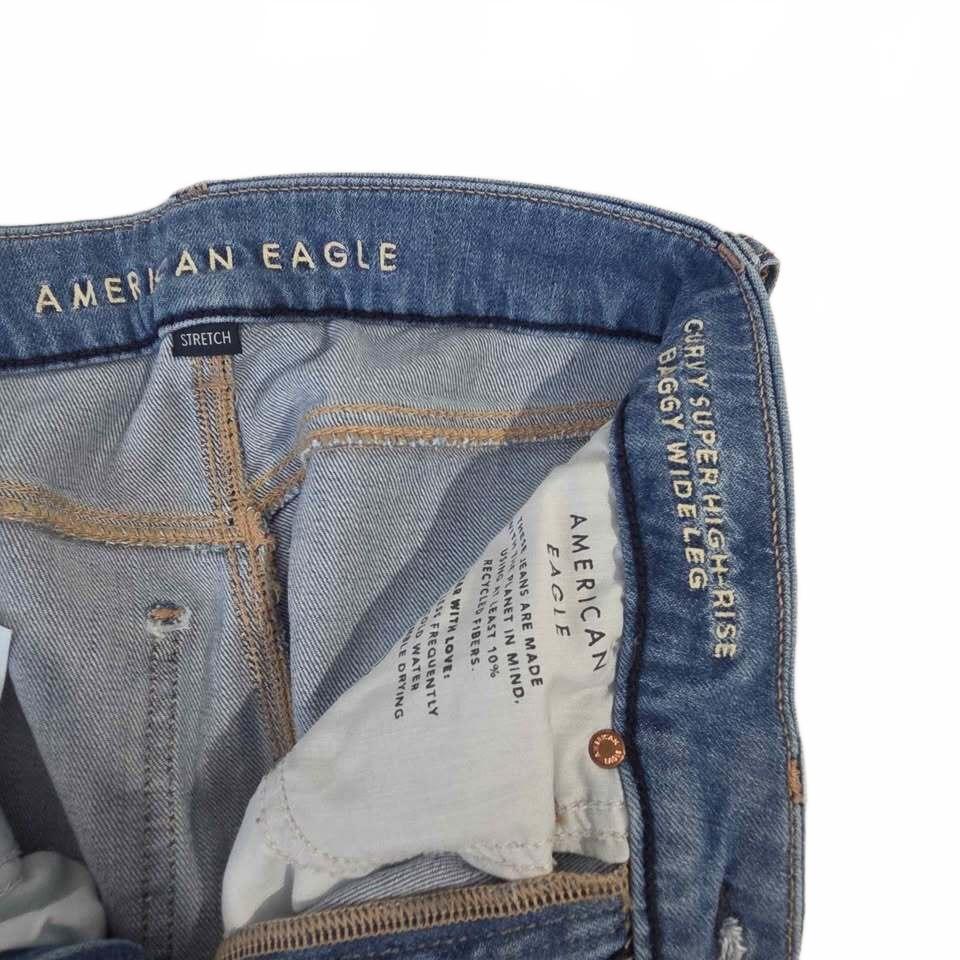 American Eagle Curvy Super High Rise Ripped Wide Leg Jeans Size 4 Short