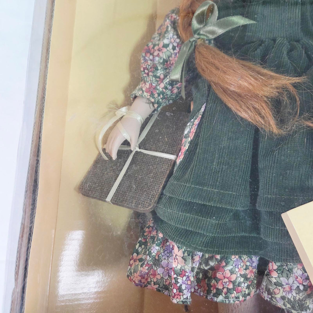 Avonlea Traditions Anne of Green Gables Porcelain Doll 16in