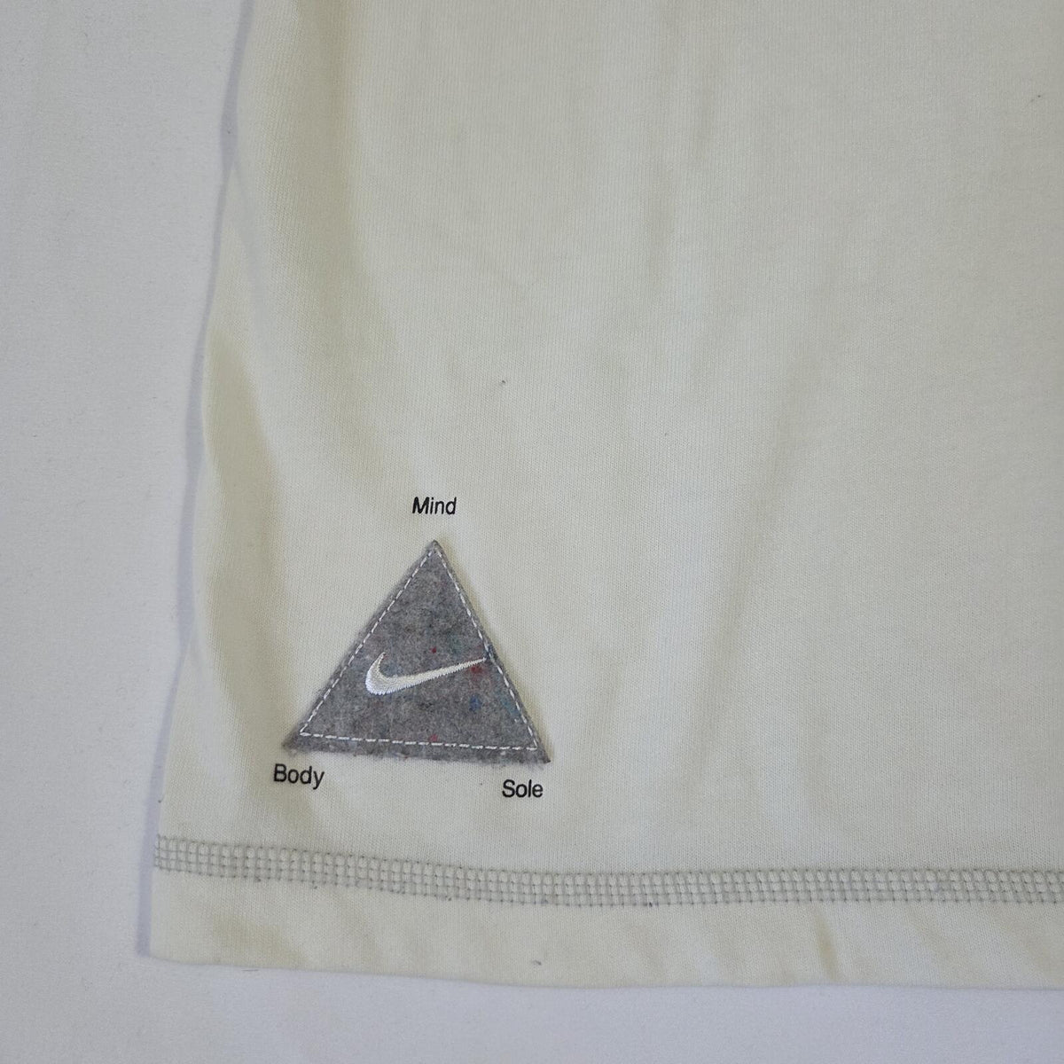 T-shirt Nike Mind Body Soul blanc taille XL