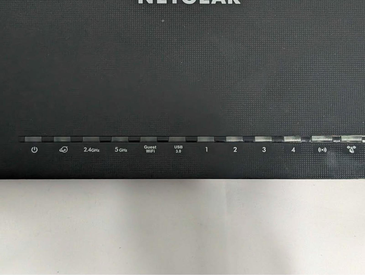 NETGEAR Nighthawk Smart WiFi Router AC1750 R6700v2