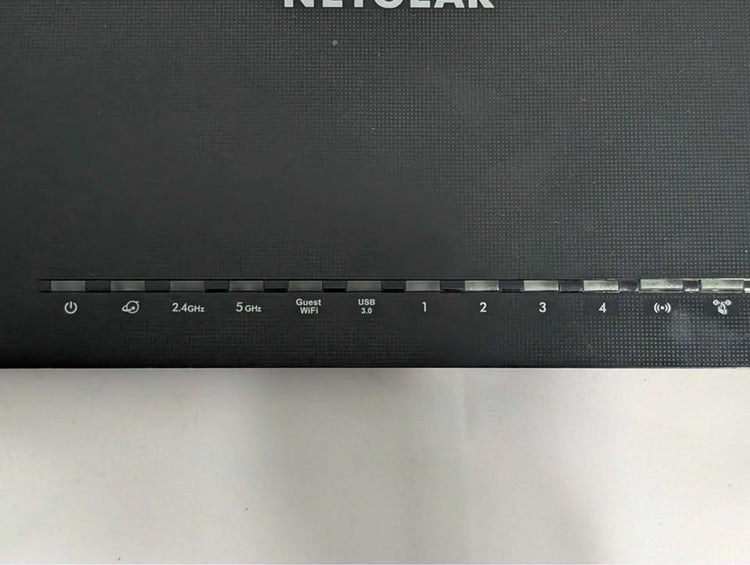 NETGEAR Nighthawk Smart WiFi Router AC1750 R6700v2