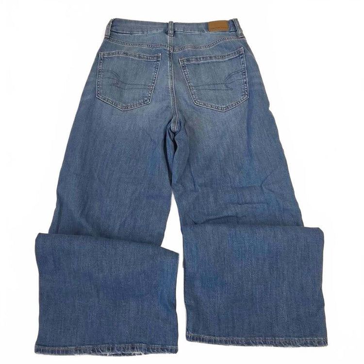American Eagle Curvy Super High Rise Ripped Wide Leg Jeans Size 4 Short