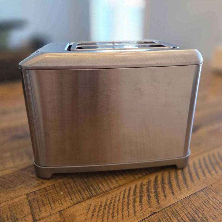 Cuisinart 2-Slice Stainless Steel Toaster Touch screen digital