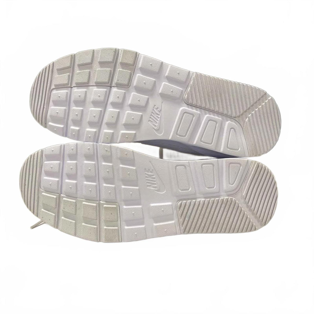 Nike Air Max Shoe Sneakers Photon White size US 11 Model:cw 4554-101