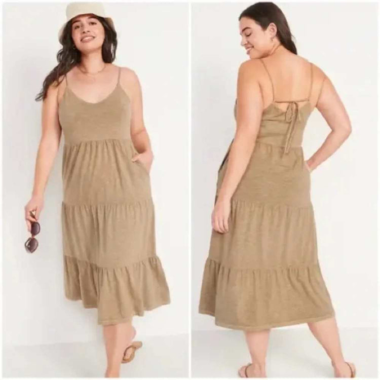 Old Navy Tiered Maxi Dress size M