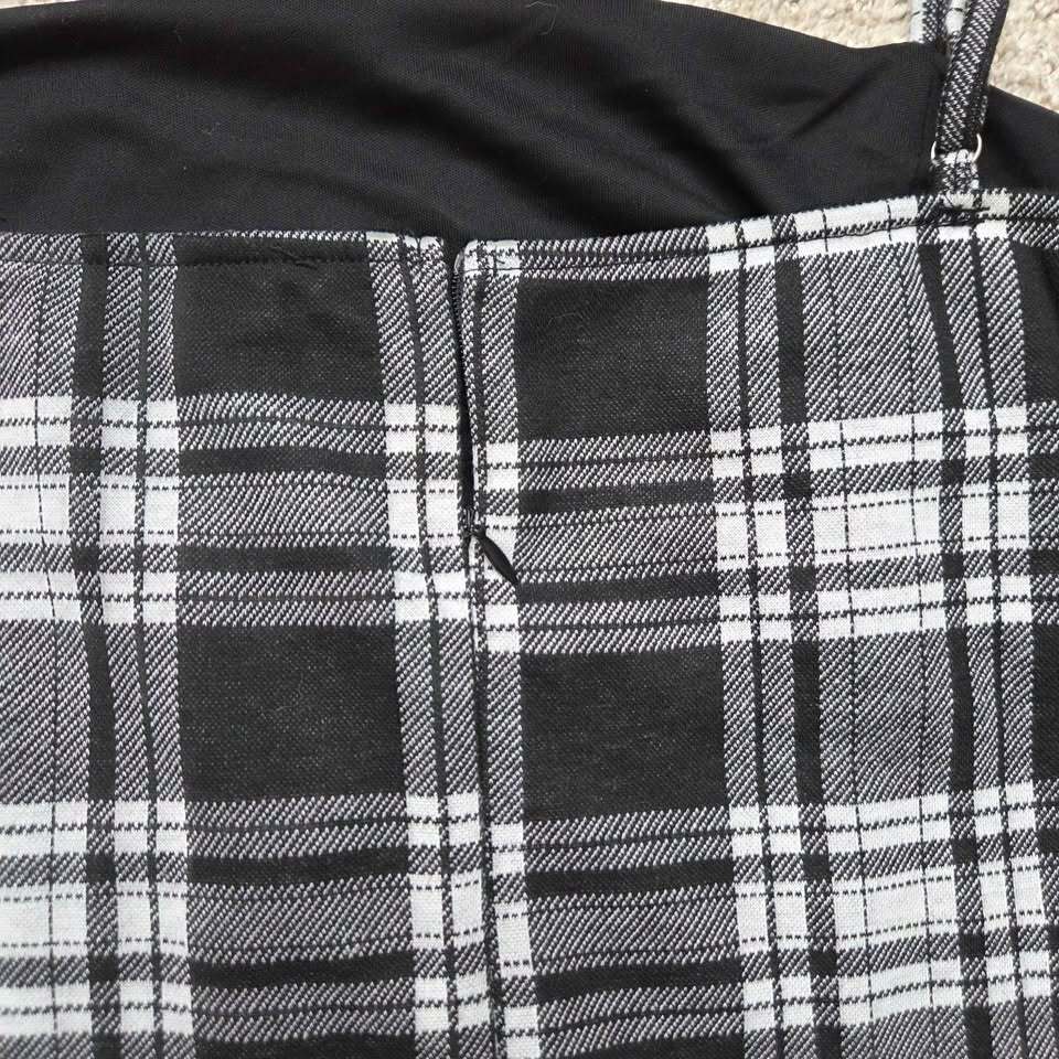 Mini-robe à carreaux noire et blanche Forever 21, taille XL